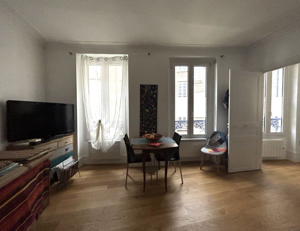 apartment 2 rooms for sale on LE VESINET (78110)