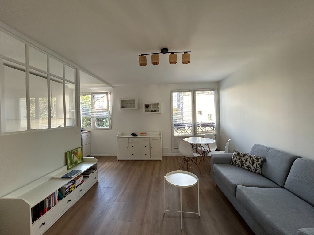 apartment 1 room for rent on LE VESINET (78110)