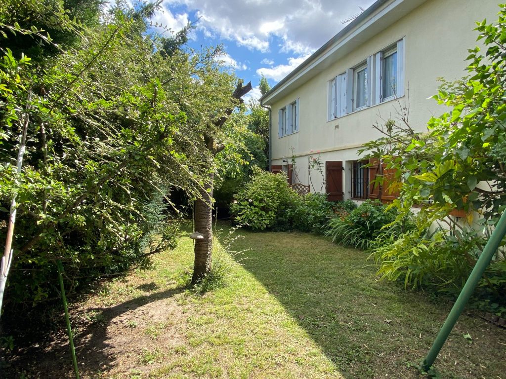 Sale House 5 rooms 120 m² Carrières-sur-Seine