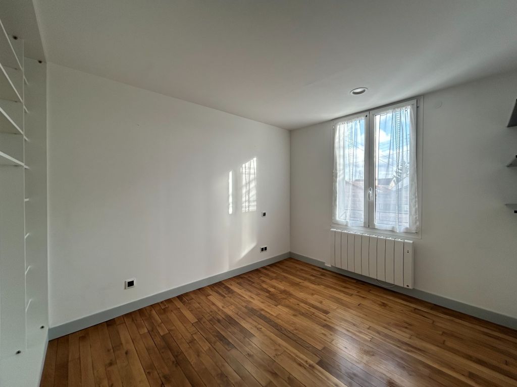 Location Maison 5 Pièces 86.86 m² Chatou