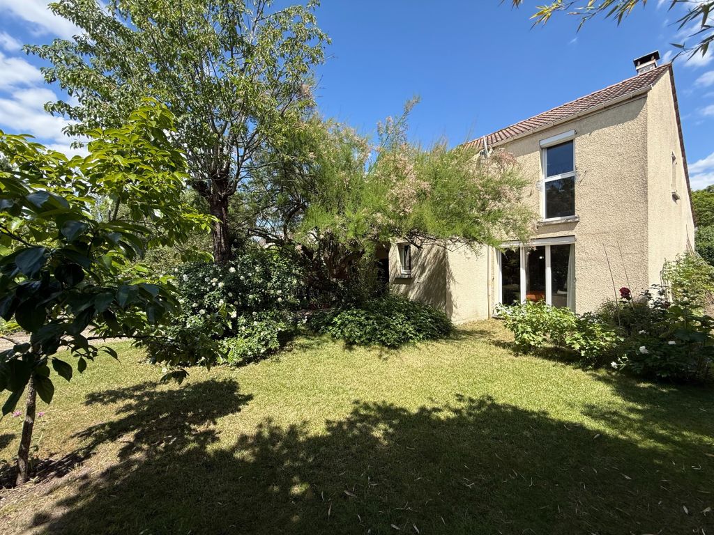 maison 7 Pièces en vente sur CHATOU (78400) - Plus de details